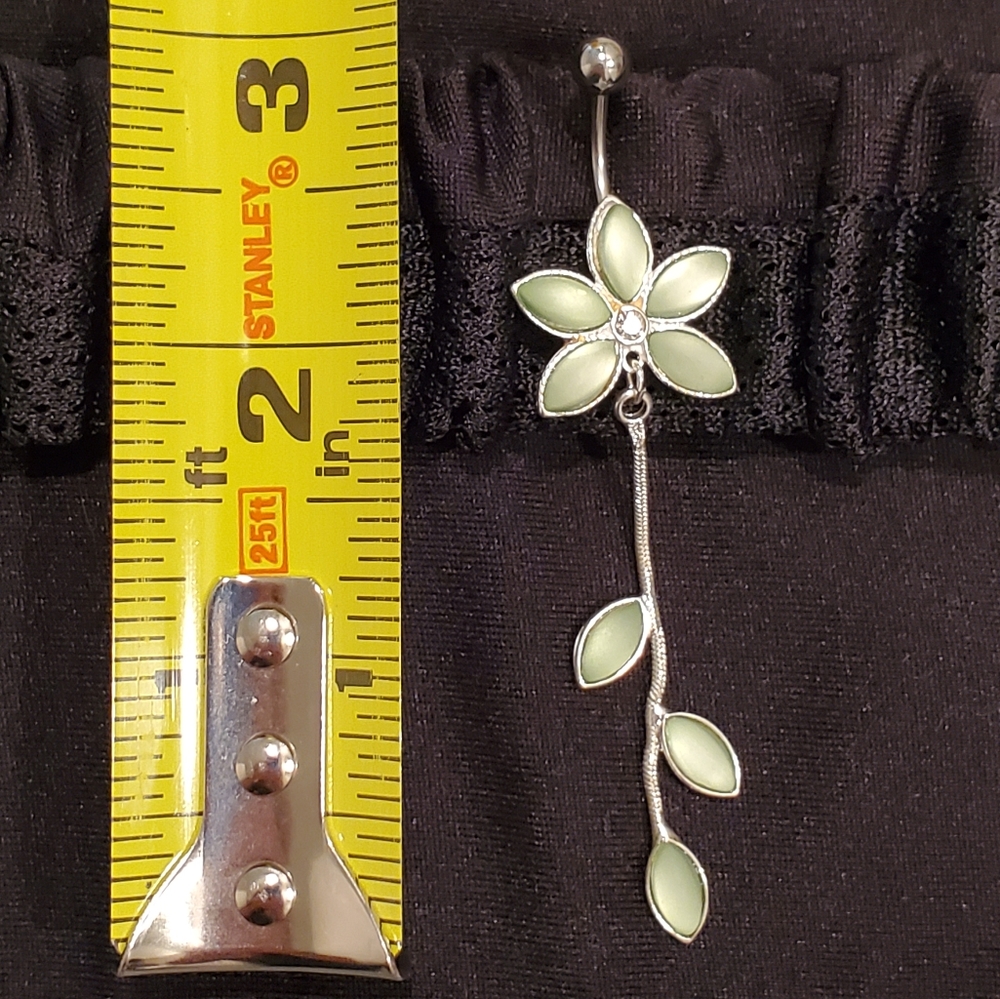 Belly/Naval Ring Green Flower w Drop 14 ga.